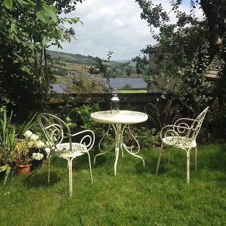 Bijou Cottage In Bronte Country With Wood-Burning Stove & Hot Tub Spa Haworth Exterior photo