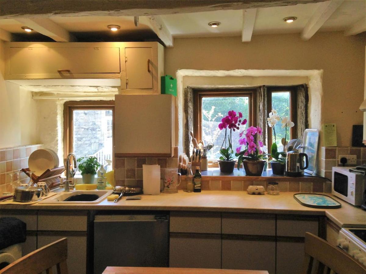 Bijou In Bronte Country With Wood-burning Stove & Hot Tub *