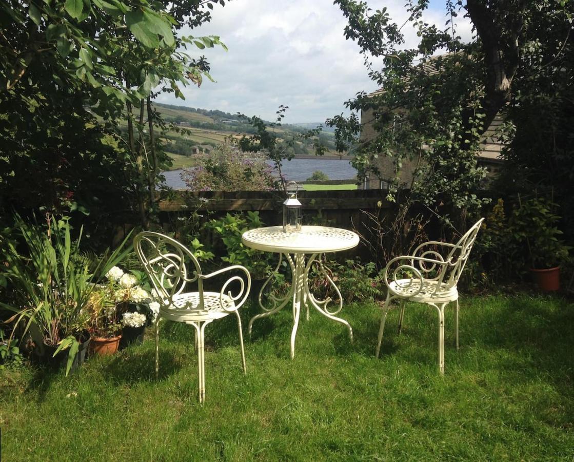 Bijou In Bronte Country With Wood-burning Stove & Hot Tub * Haworth