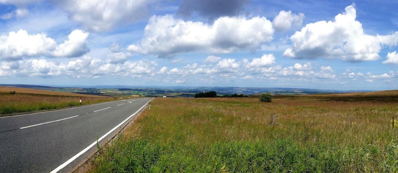Bijou In Bronte Country With Wood-burning Stove & Hot Tub * Haworth