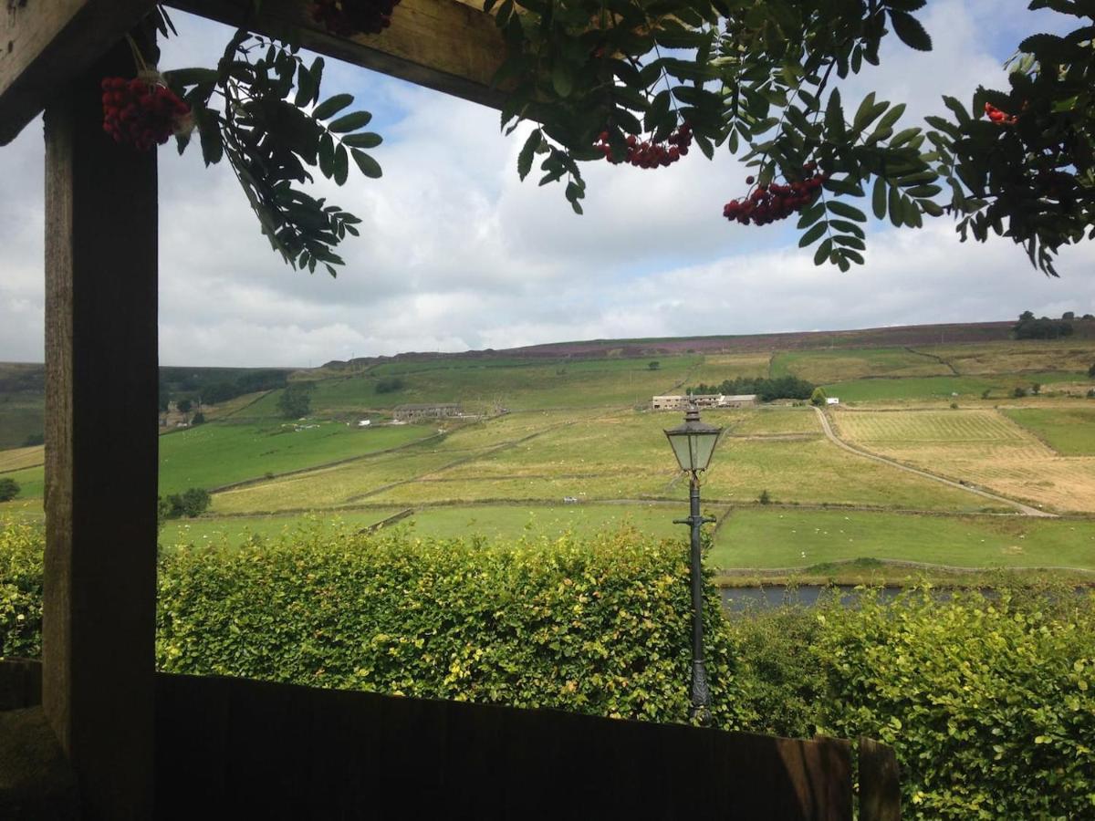 Bijou In Bronte Country With Wood-burning Stove & Hot Tub *