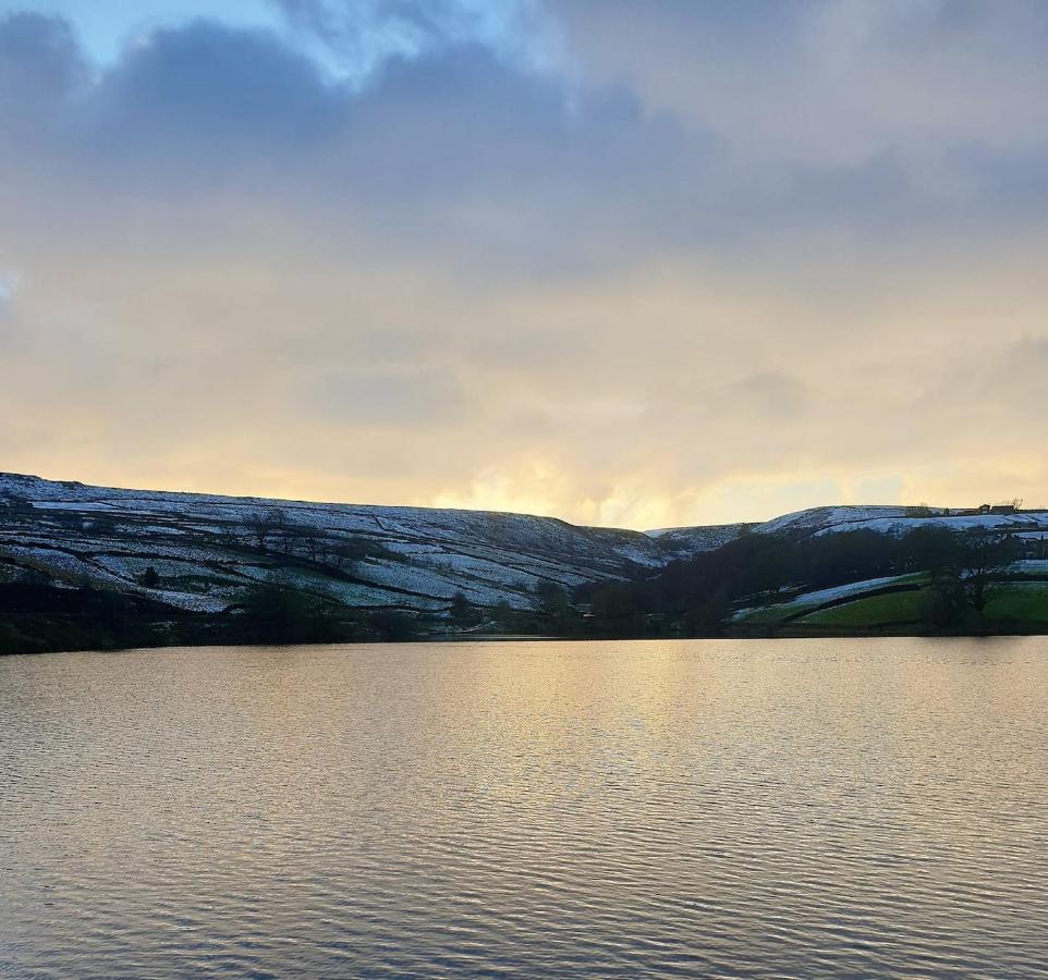 Bijou In Bronte Country With Wood-burning Stove & Hot Tub * Haworth
